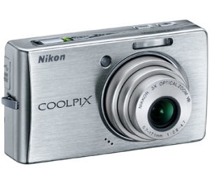 23 Nikon Coolpix S500 Silver