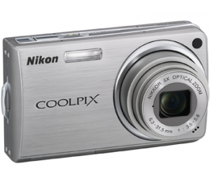 23 Nikon Coolpix S550 Silver