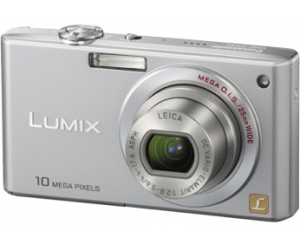 15 Panasonic Lumix DMC-FX35 Silver