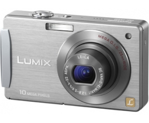15 Panasonic Lumix DMC-FX500 Silver